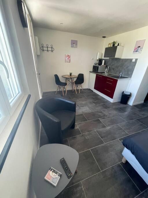 Le Leone - Wi-Fi Apartment in Bourgogne-Franche-Comté