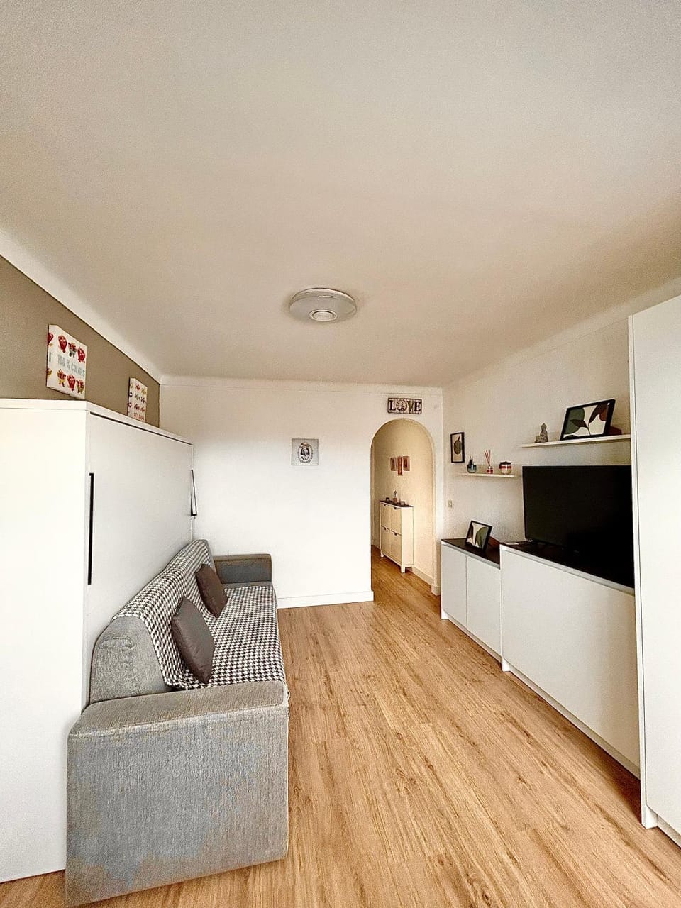 Coup De Cœur 50m de la mer climatisé sol y mar Apartment in Alt Empordà