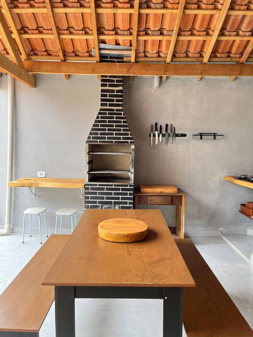BBQ facilities, Dining area