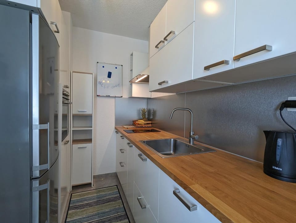 Kitchen or kitchenette, dishwasher, pet friendly, stove