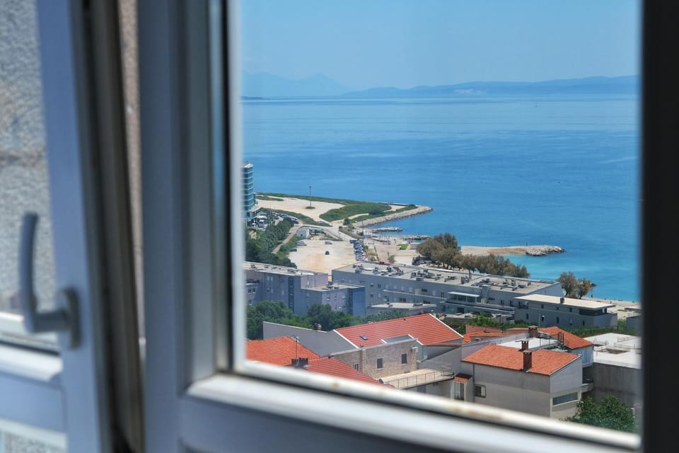 View (from property/room), City view, Sea view