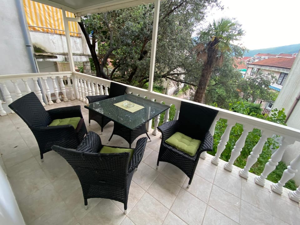 View (from property/room), Balcony/Terrace