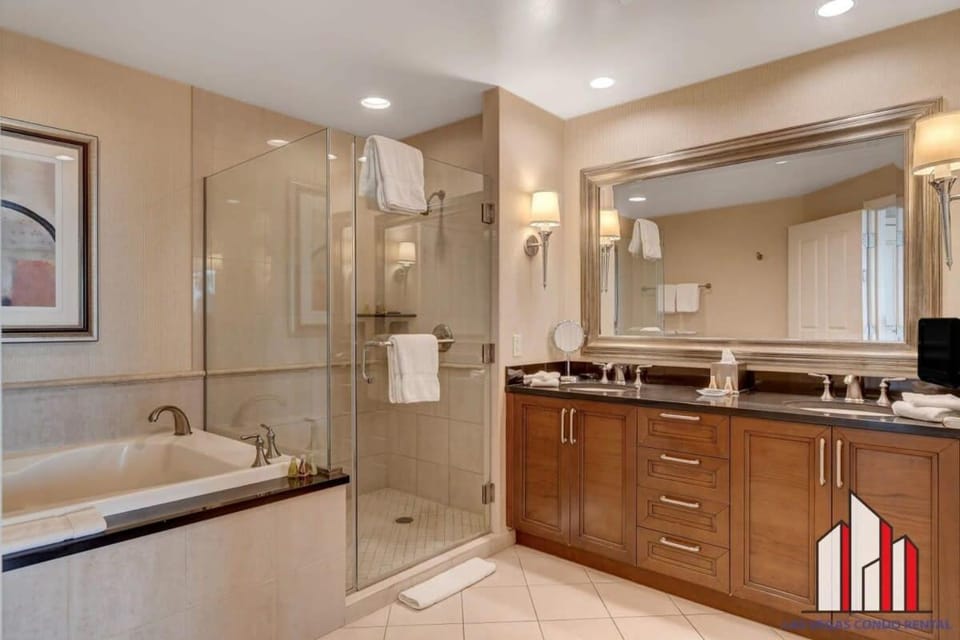 MGM Signature-08-604 Jacuzzi Studio House in Las Vegas Strip