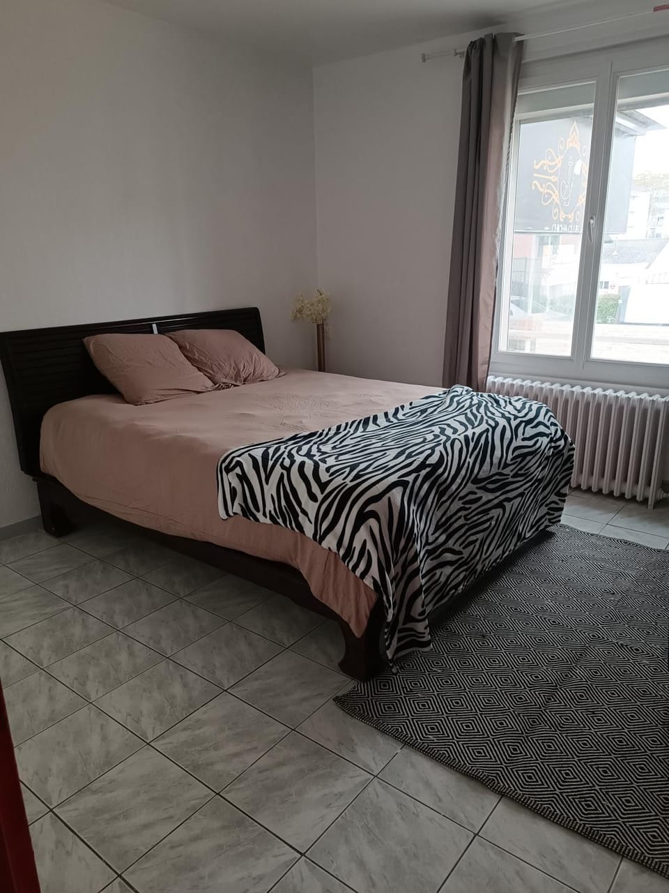 Maison proche du circuit des 24h avec parking Bed and Breakfast in Le Mans