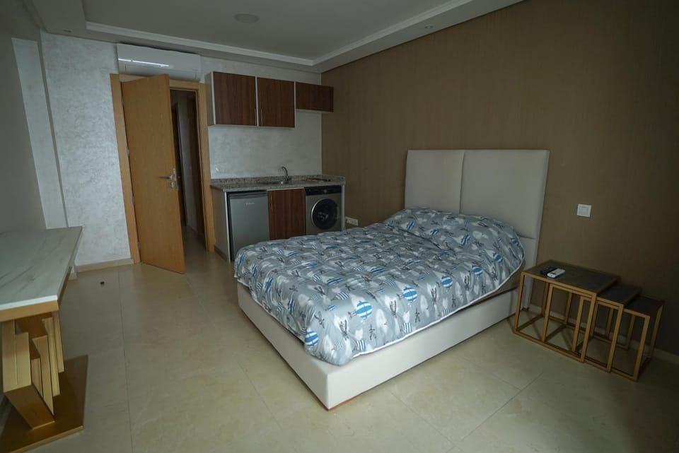 Kitchen or kitchenette, Bedroom