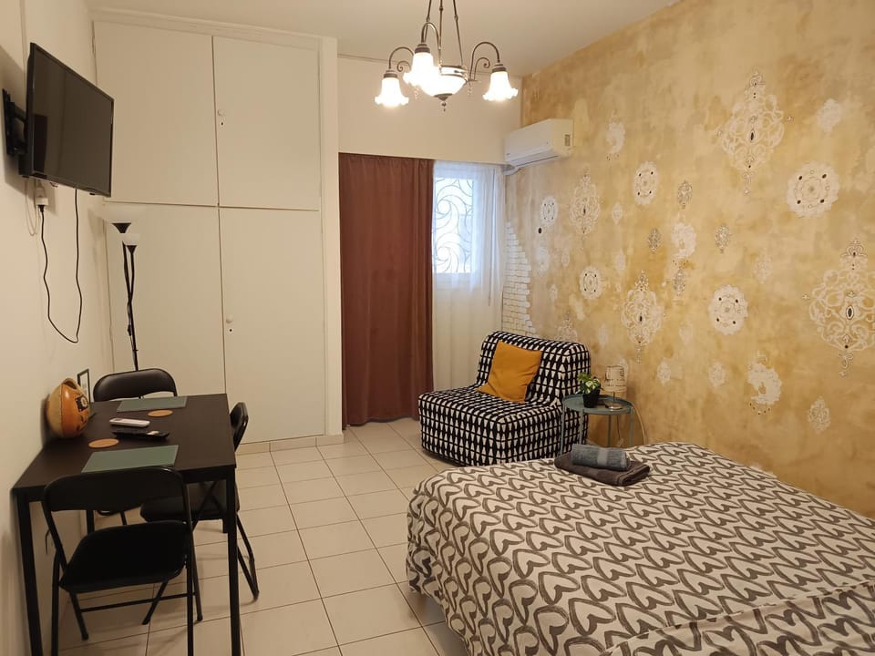 Artistic Flat Next to Historical center of Athens Apartment in Athens