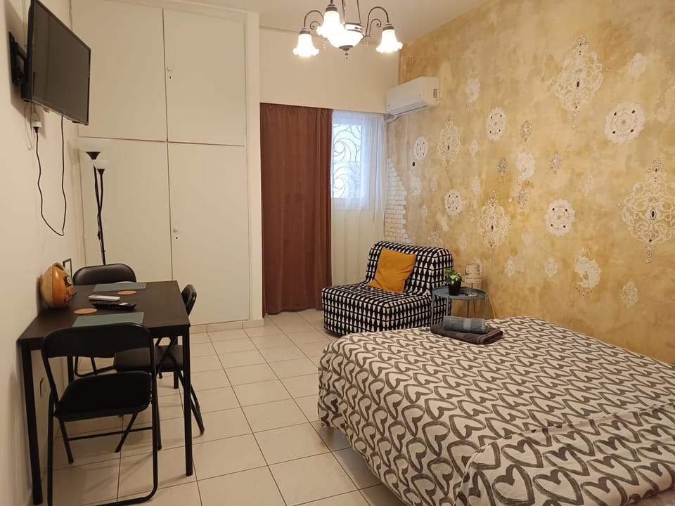 Artistic Flat Next to Historical center of Athens Apartment in Athens