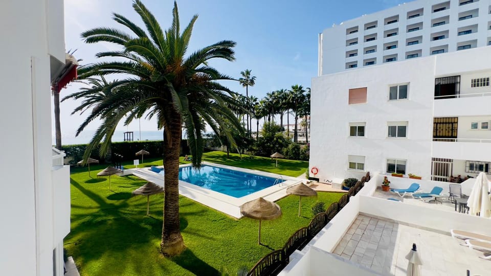 Day, Garden view, Pool view, Swimming pool