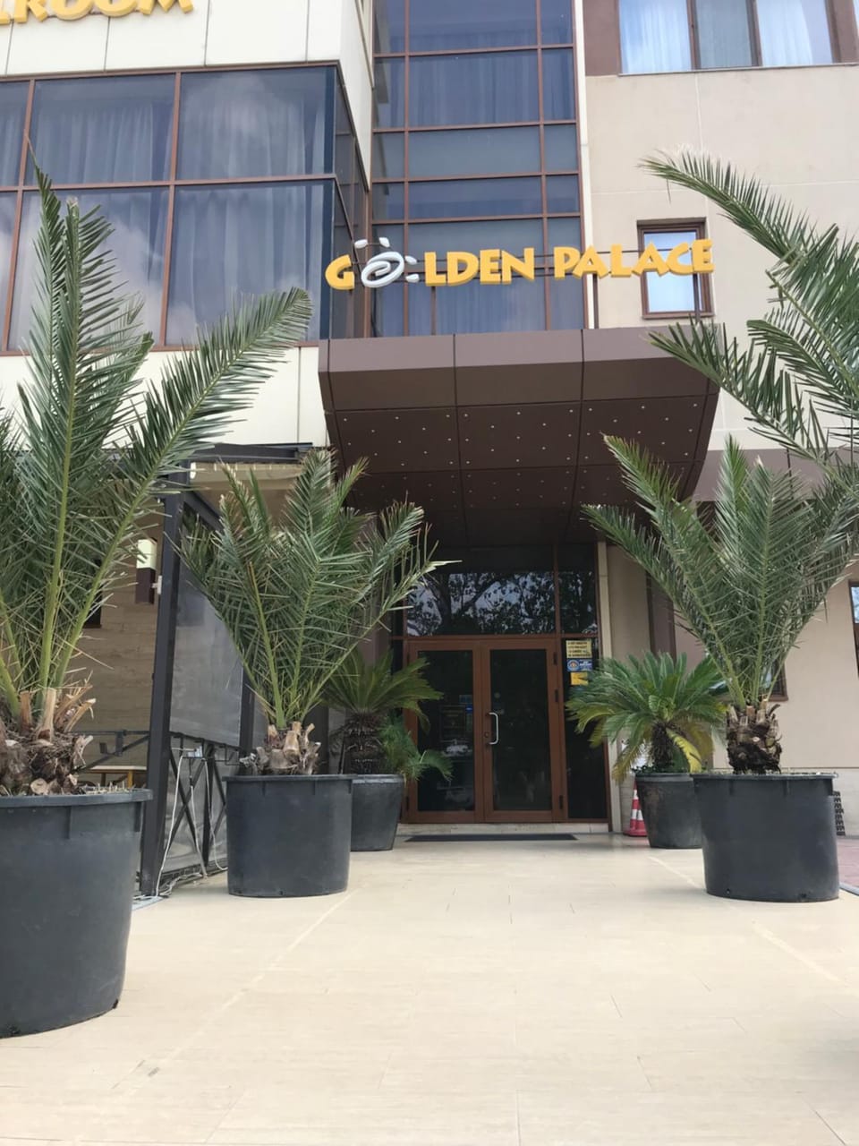 Facade/entrance, On site