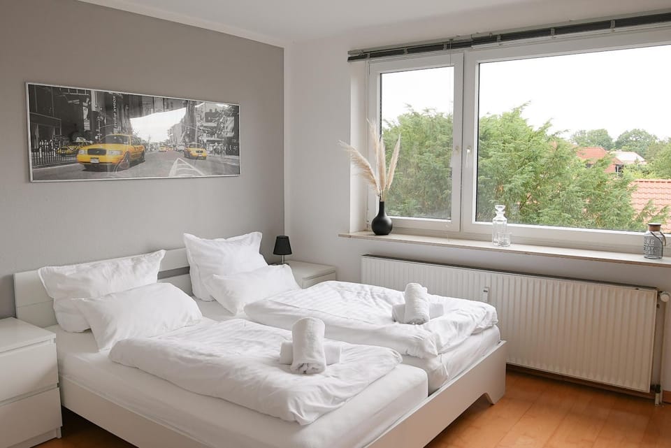 Bed, View (from property/room), Living room, towels