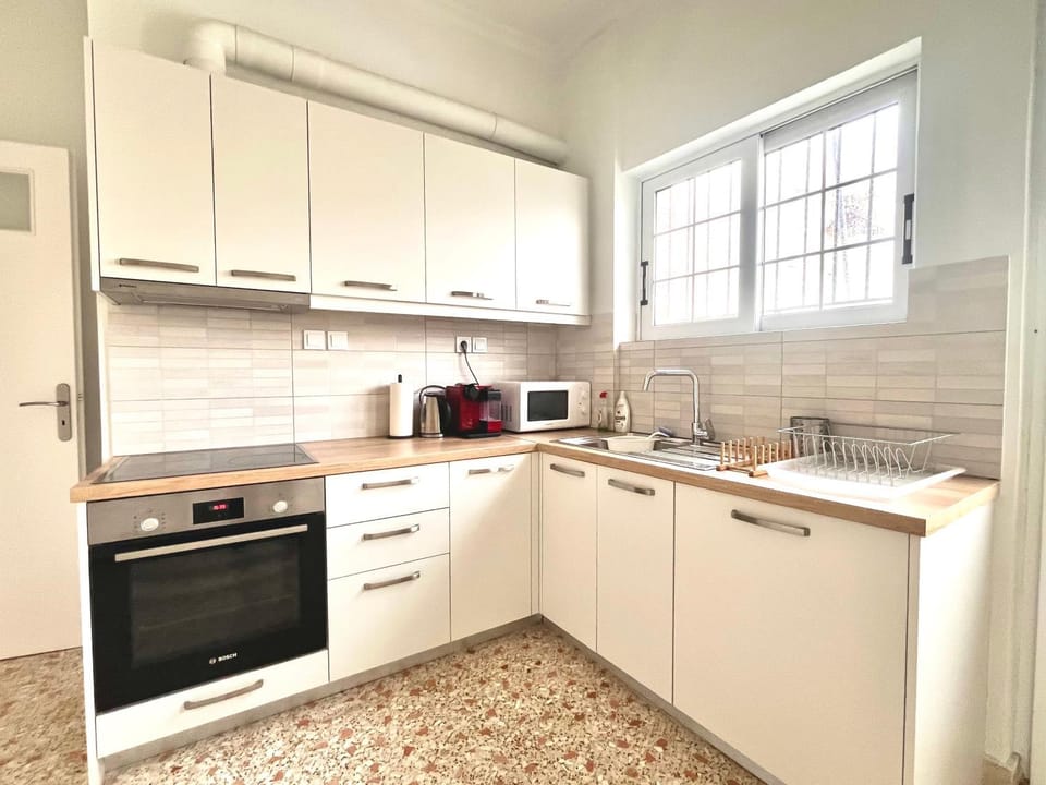 Kitchen or kitchenette, kitchen