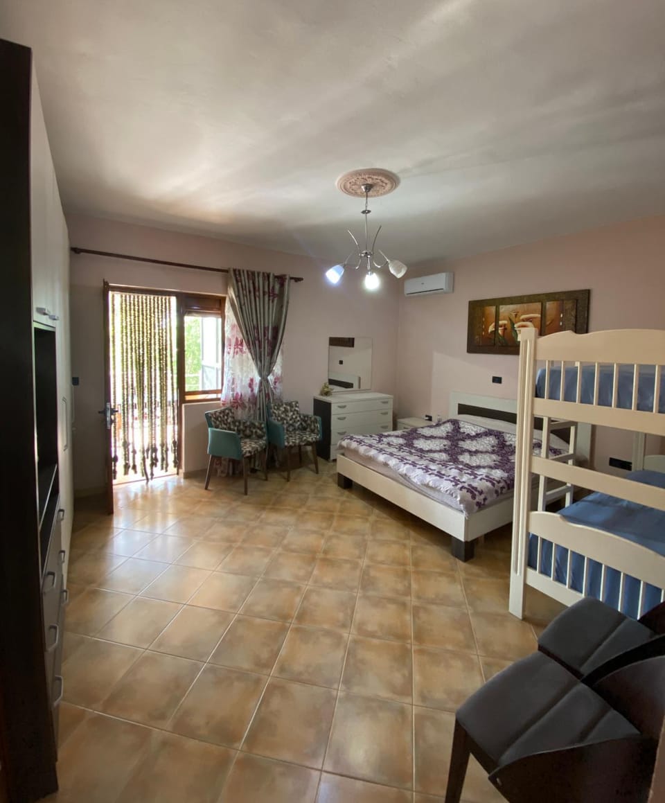 Sunset Holiday Homes Apartment in Vlorë