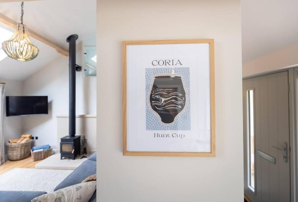 TV and multimedia, flat iron