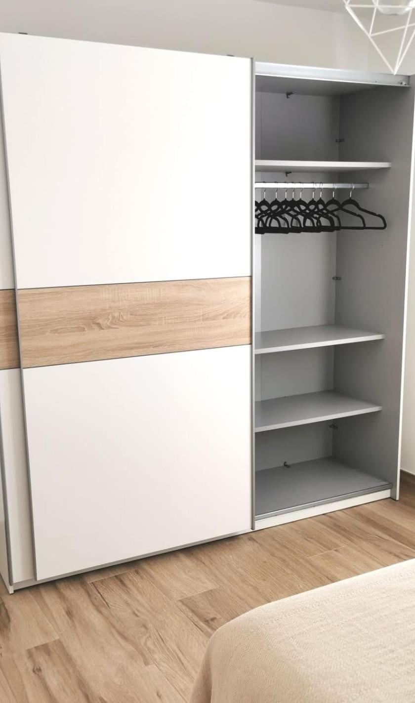 Bedroom, wardrobe