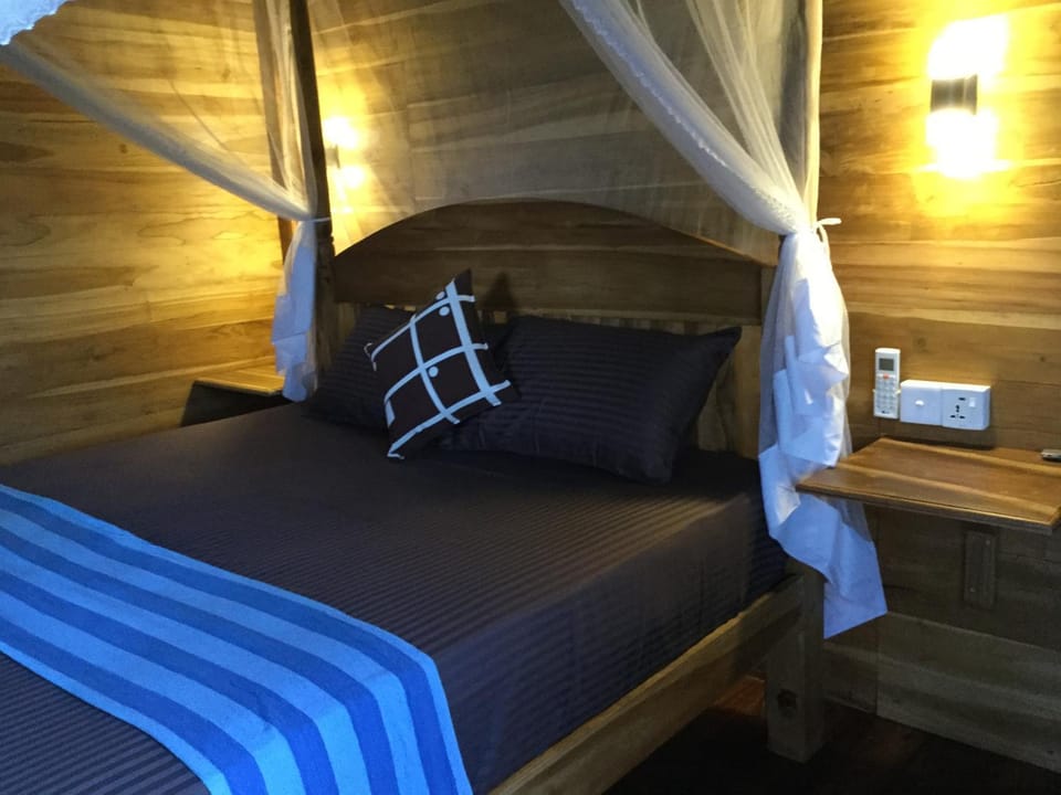 Tranquality Chalets Bed and Breakfast in Southern Province