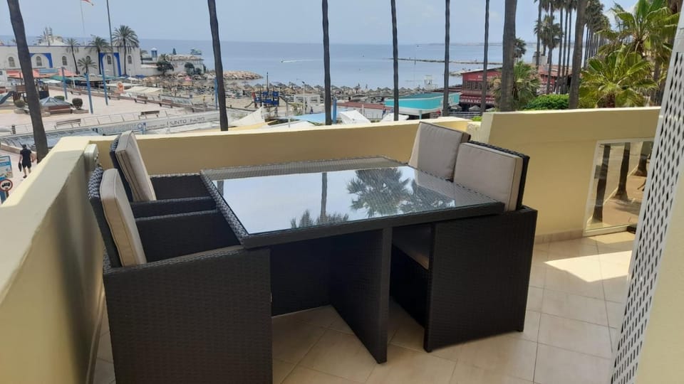 View (from property/room), Balcony/Terrace, Sea view