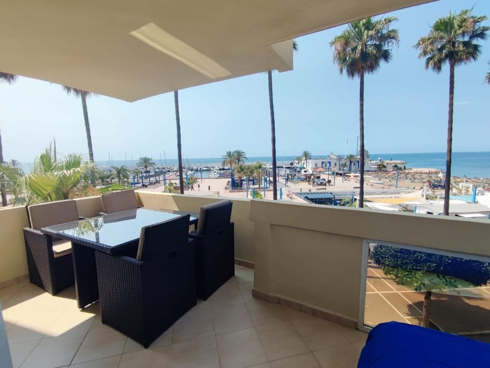 Natural landscape, View (from property/room), Balcony/Terrace, Beach, Sea view