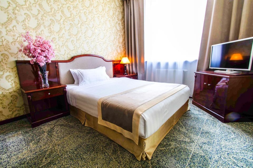 Bed, Photo of the whole room