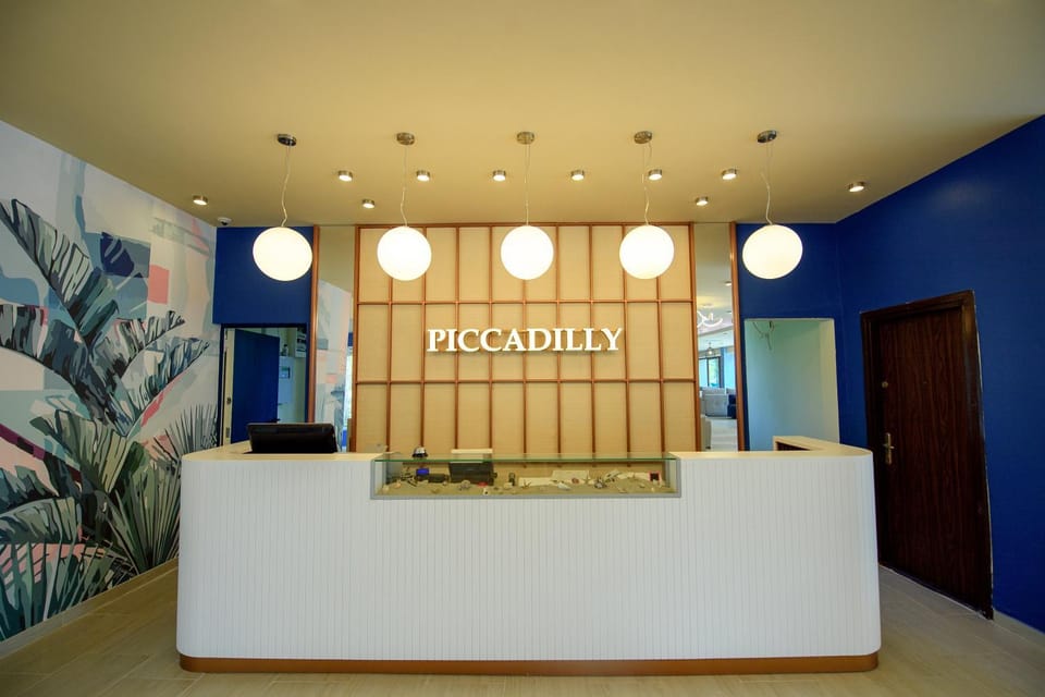 Lobby or reception, Lobby or reception