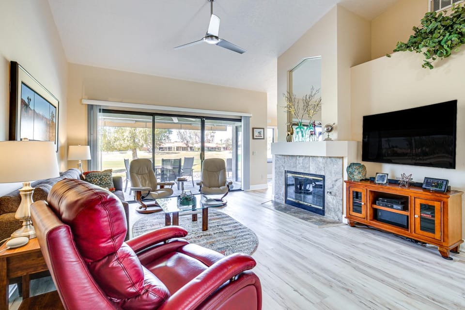 Community Pool & Hot Tub: Palm Desert Rental! House in Palm Desert