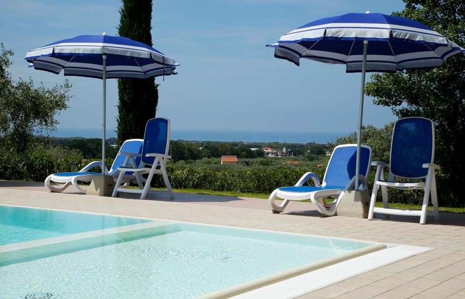 Landmark view, Landmark view, Sea view, Sea view, Swimming pool, Swimming pool