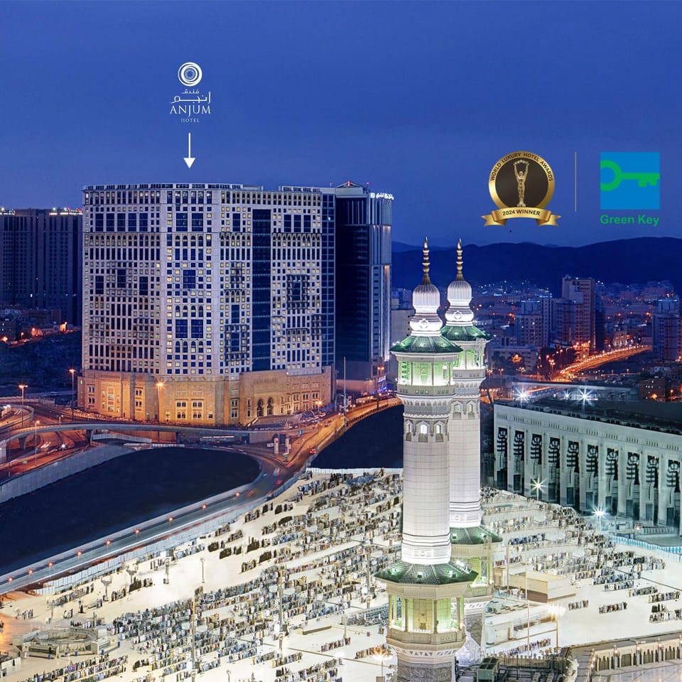 Property building, Nearby landmark, Night, Bird's eye view, City view, Location