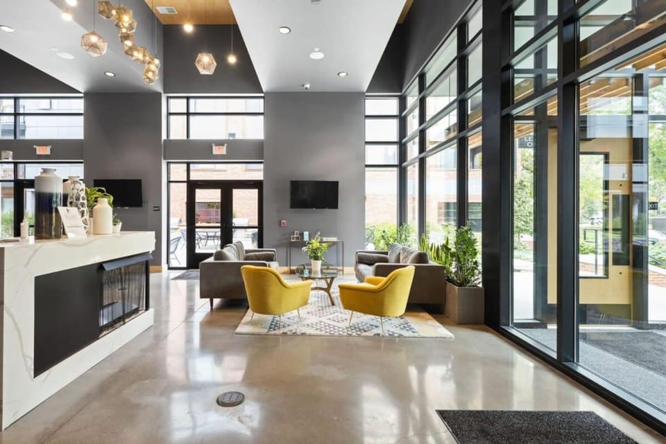 CozySuites at Meridian Kessler Apartment in Meridian-Kessler