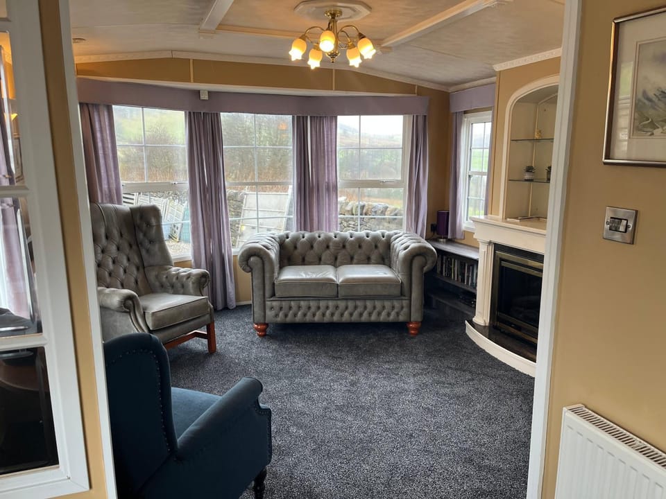 Bridge Farm Caravan Farm Stay in High Peak District