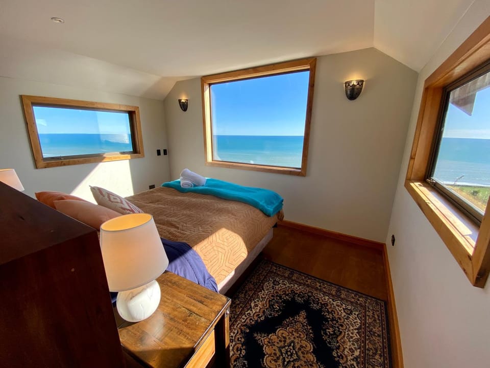 Bed, Bedroom, Sea view