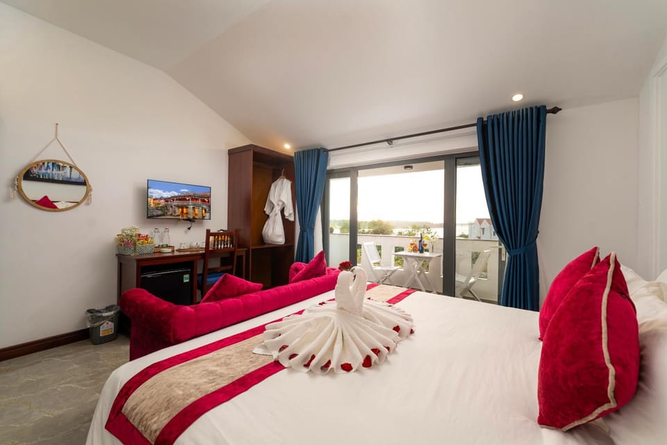 Bed, TV and multimedia, Photo of the whole room, Seating area, Bedroom, minibar, towels