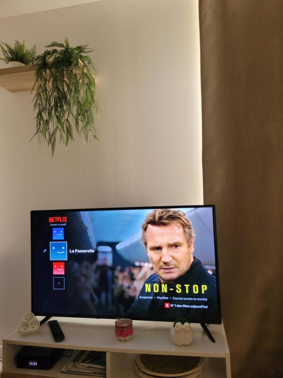 TV and multimedia, Evening entertainment