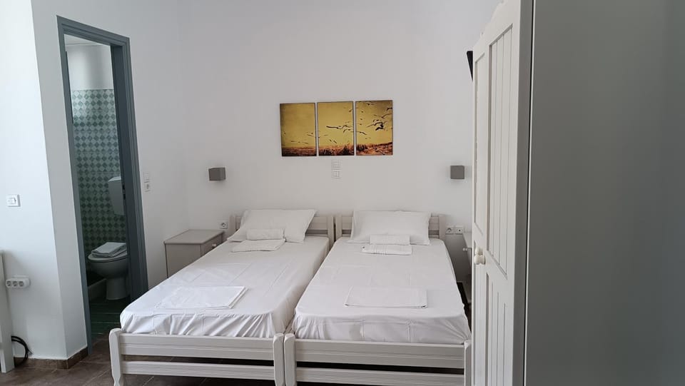 Saint George Family Studio Apartment in Naxos