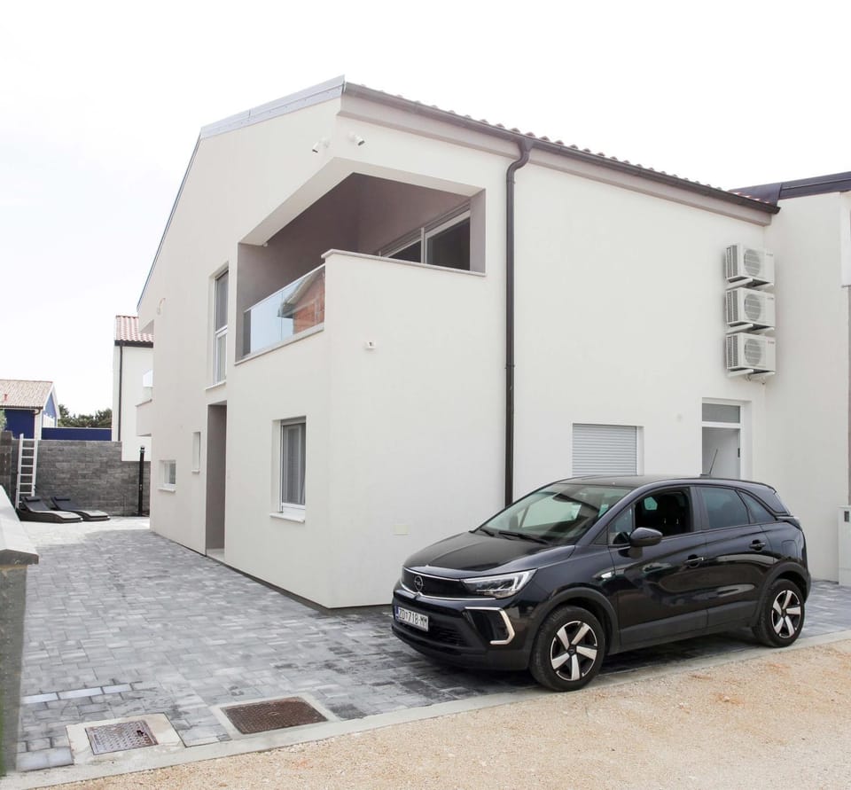 Property building, Parking