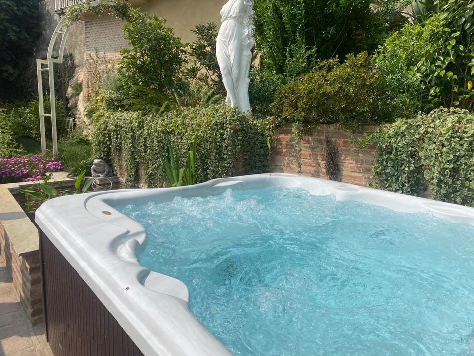 Garden, Hot Tub, Hot Tub, Open Air Bath