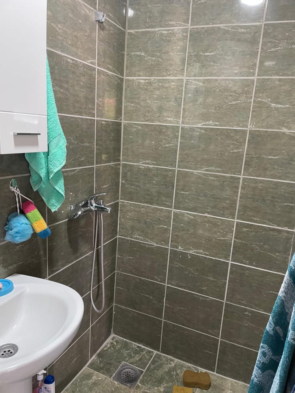Shower, Bathroom, towels