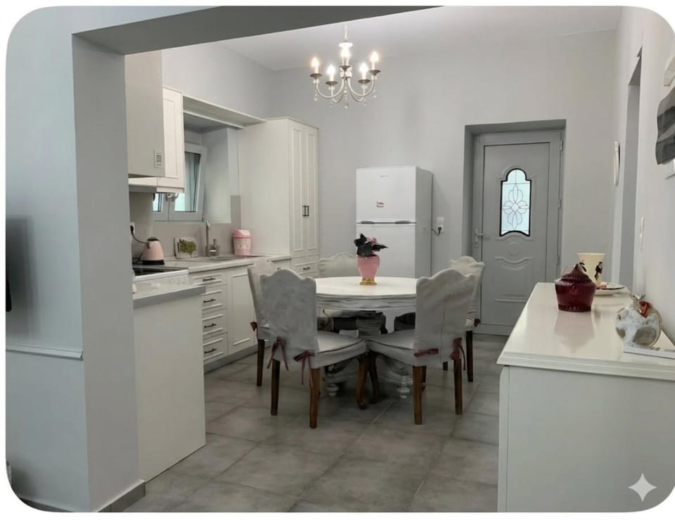 Niki's Dream House Apartment in Lasithi