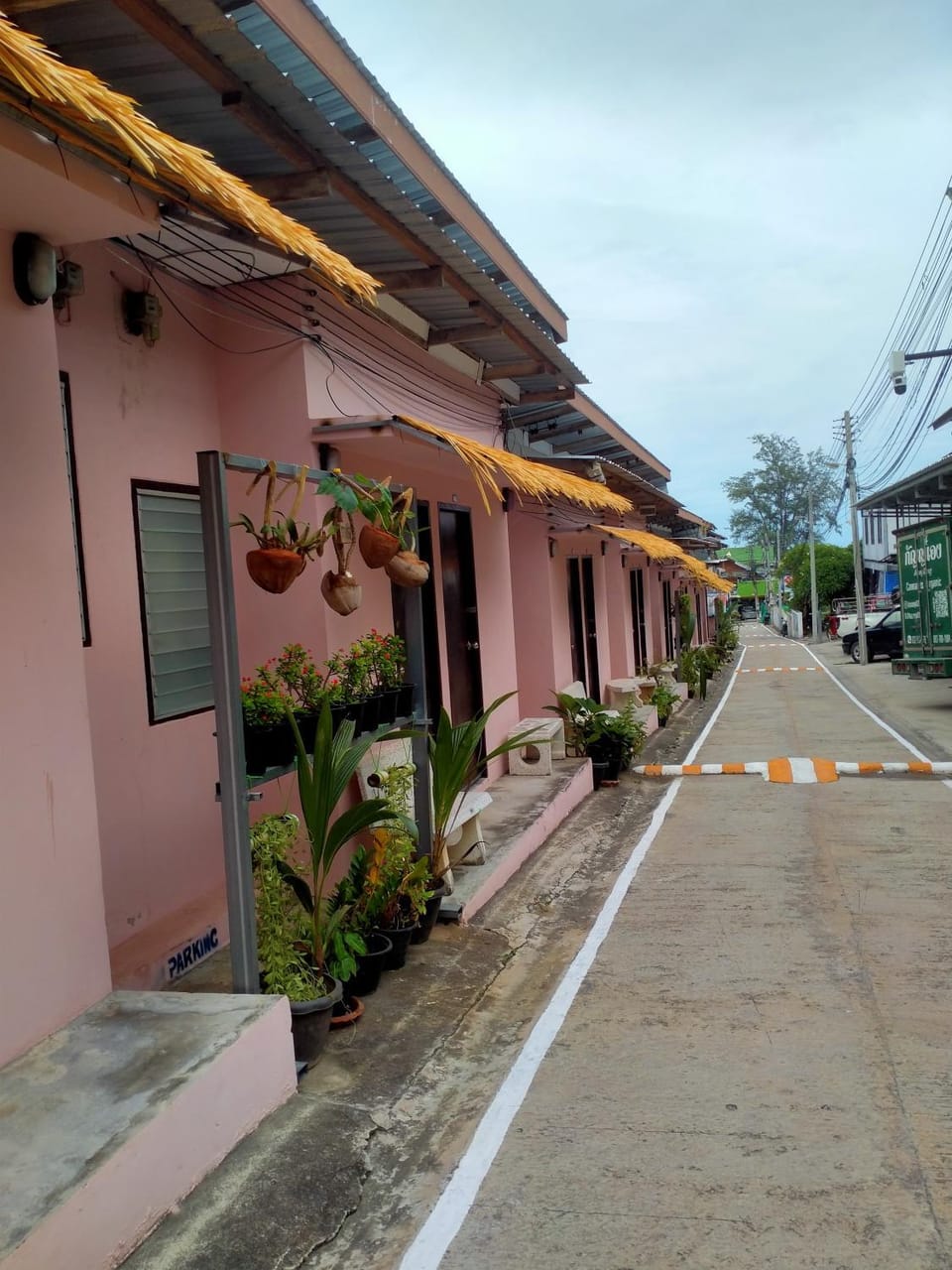 หาดริ้นเกสท์เฮาส์ Chalet in Ban Tai