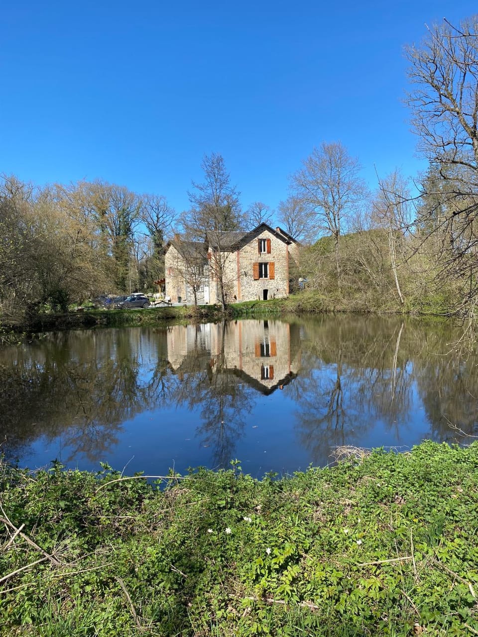 Property building, Natural landscape, Lake view, Landmark view