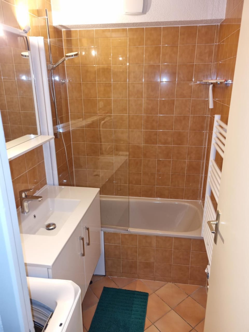 Bathroom, Bath