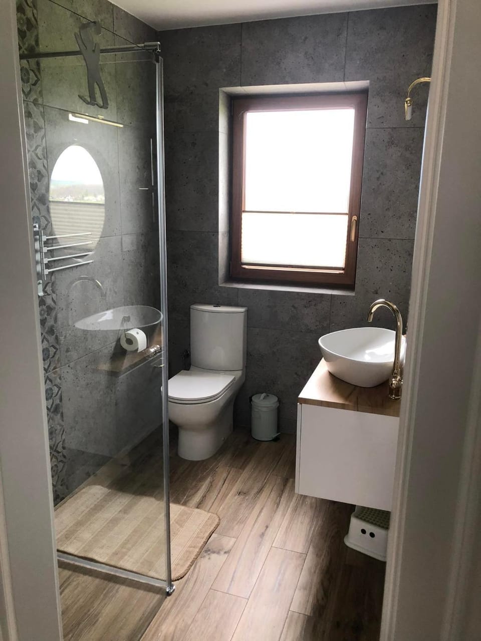 Shower, Toilet, Bathroom