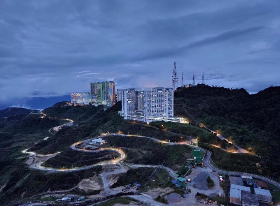 Nearby landmark, Natural landscape, Landmark view, Sunset