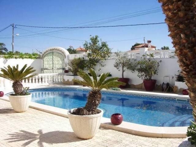 Mooie vrijstaande vakantiewoning met privé-zwembad House in Miami Platja