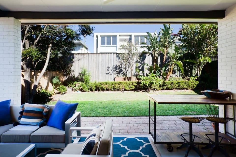 Coastal Tamarama House in Sydney