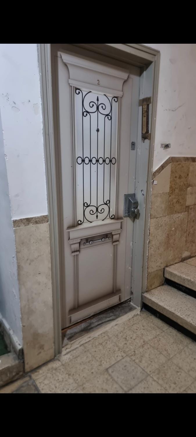 הברון baron Apartment in Center District