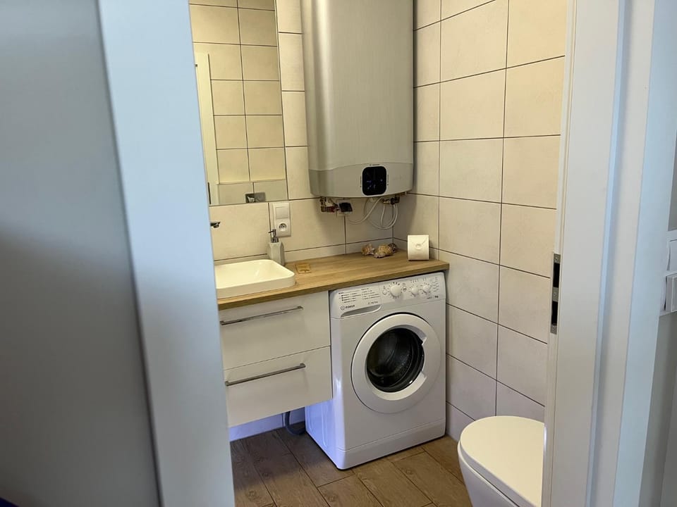 Toilet, Bathroom, washing machine, dryer