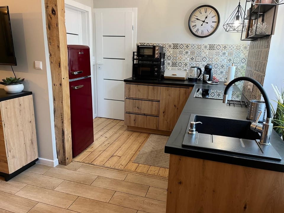 Coffee/tea facilities, Kitchen or kitchenette, dishwasher, minibar, pet friendly, stove