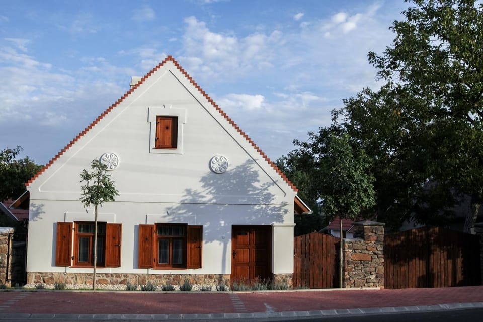 Property building, Street view