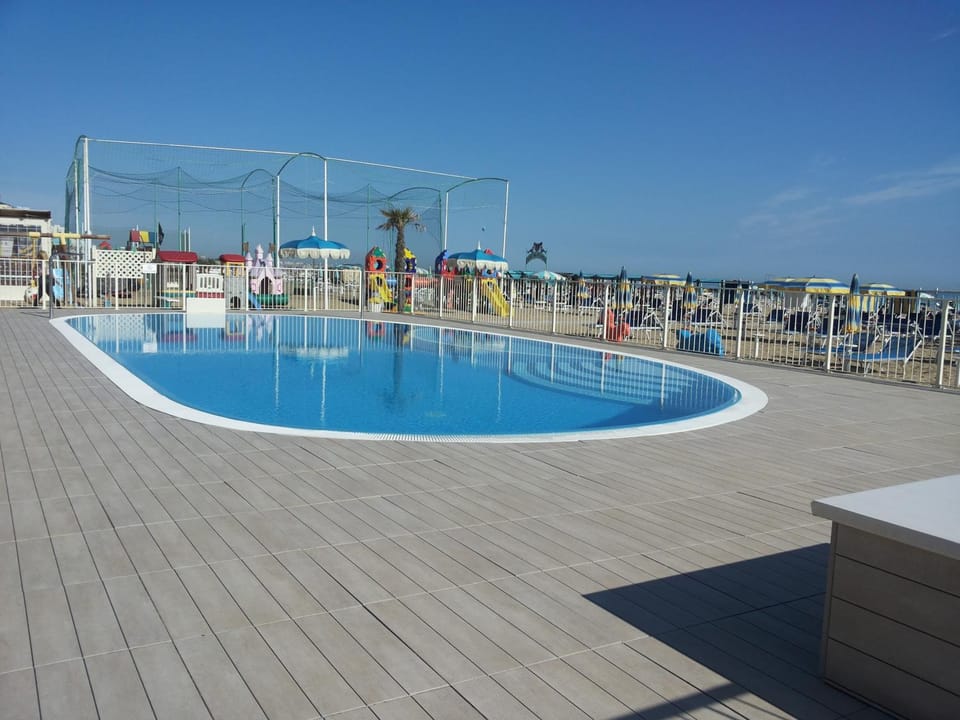 Beach, Swimming pool