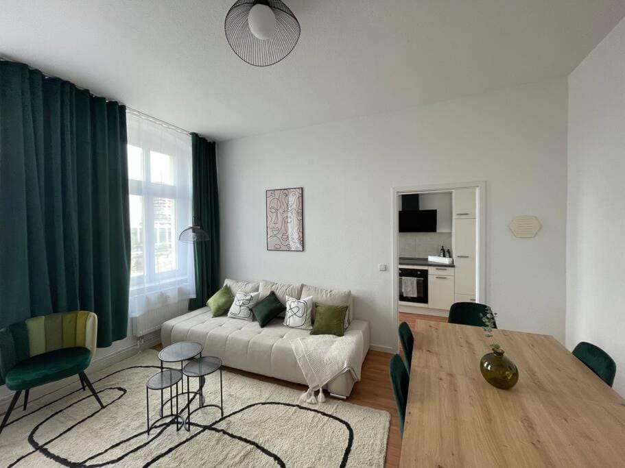 LUCKY STAYS LS12 - Vollausstattung - Zentrum - große Küche - 2 Zimmer - Smart-TV Apartment in Magdeburg