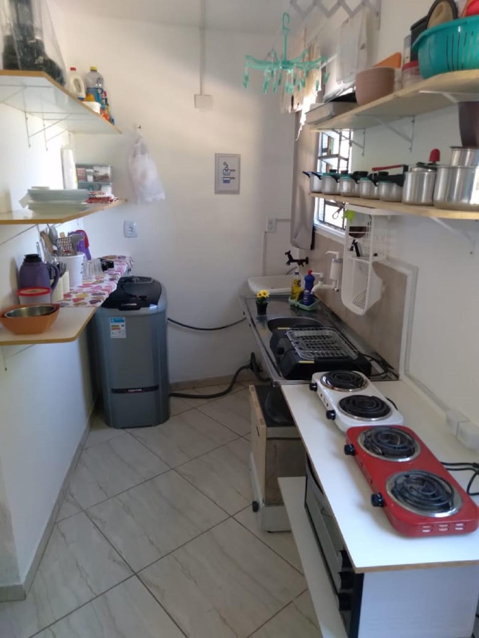 Coffee/tea facilities, kitchen